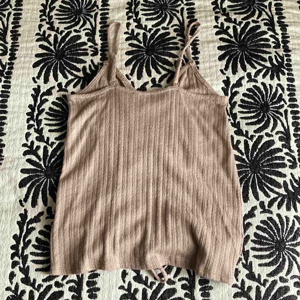 Cato Tank Top - Picture 2 of 3